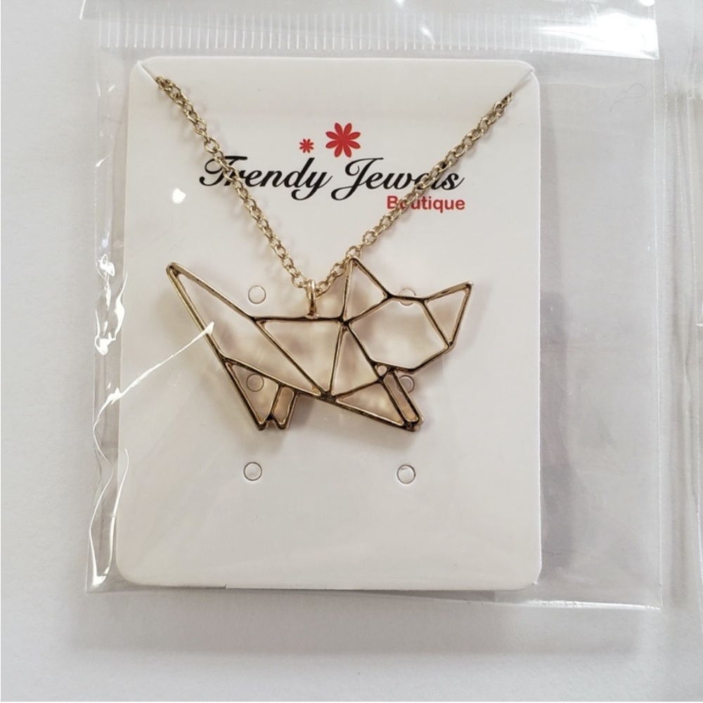 ✨HP✨ Gold Geo Origami Cat Cutout Charm Necklace